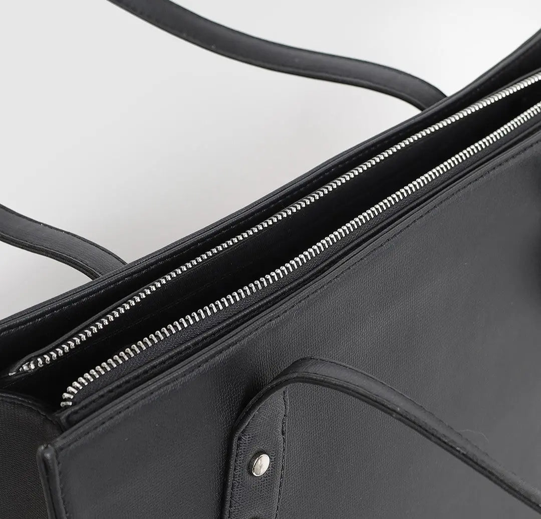 Elevate Tote Bag - Black YuvaStree