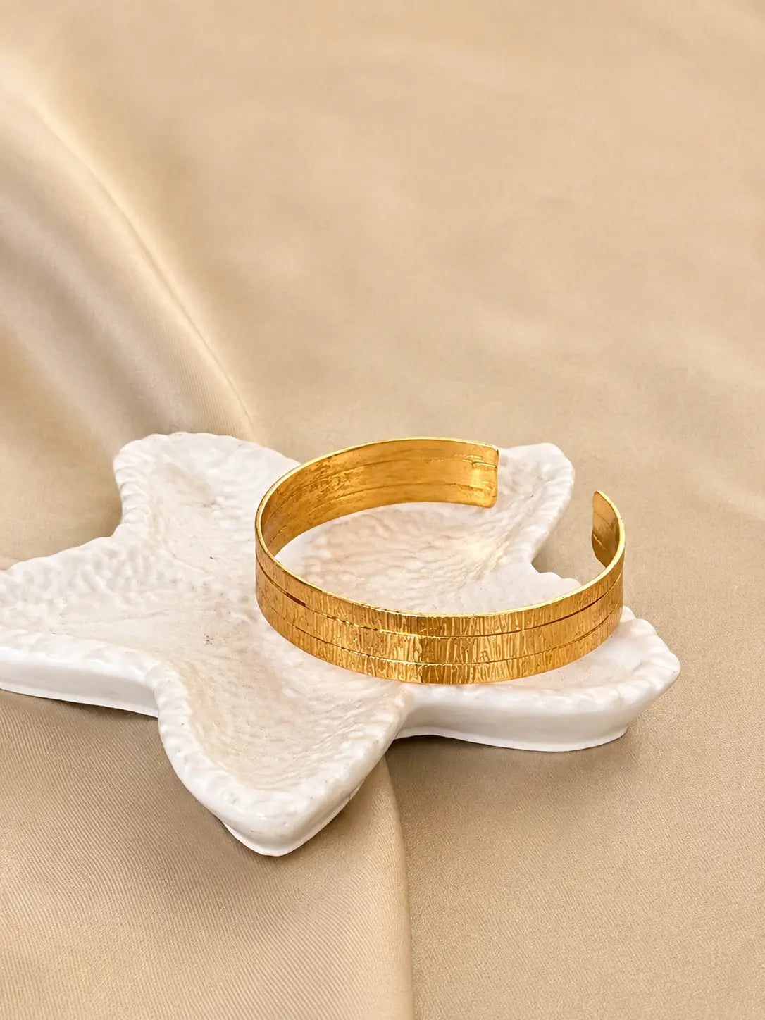 Wide Bark Cuff YuvaStree