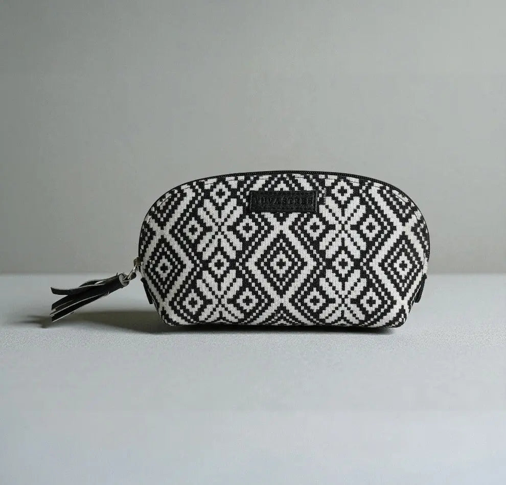 Essential Pouch Combo - Black Diamond YuvaStree