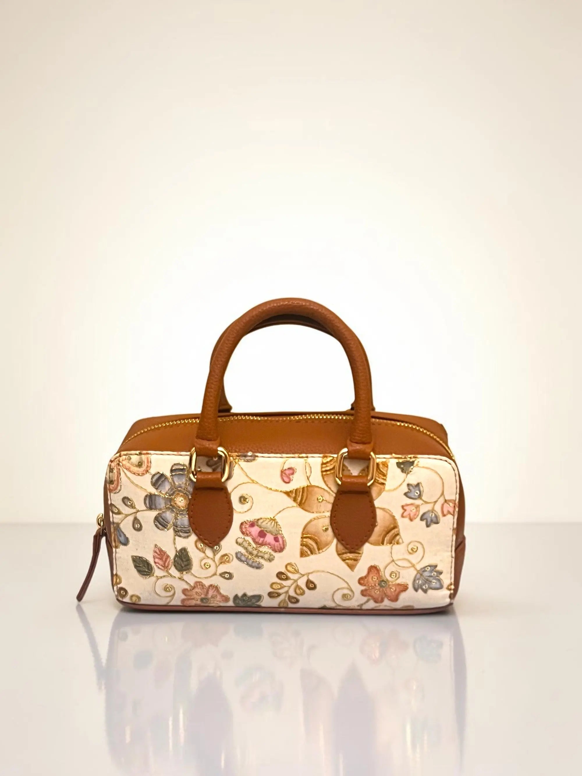 Lume Boxy Crossbody Bag - Caramel Ivory YuvaStree