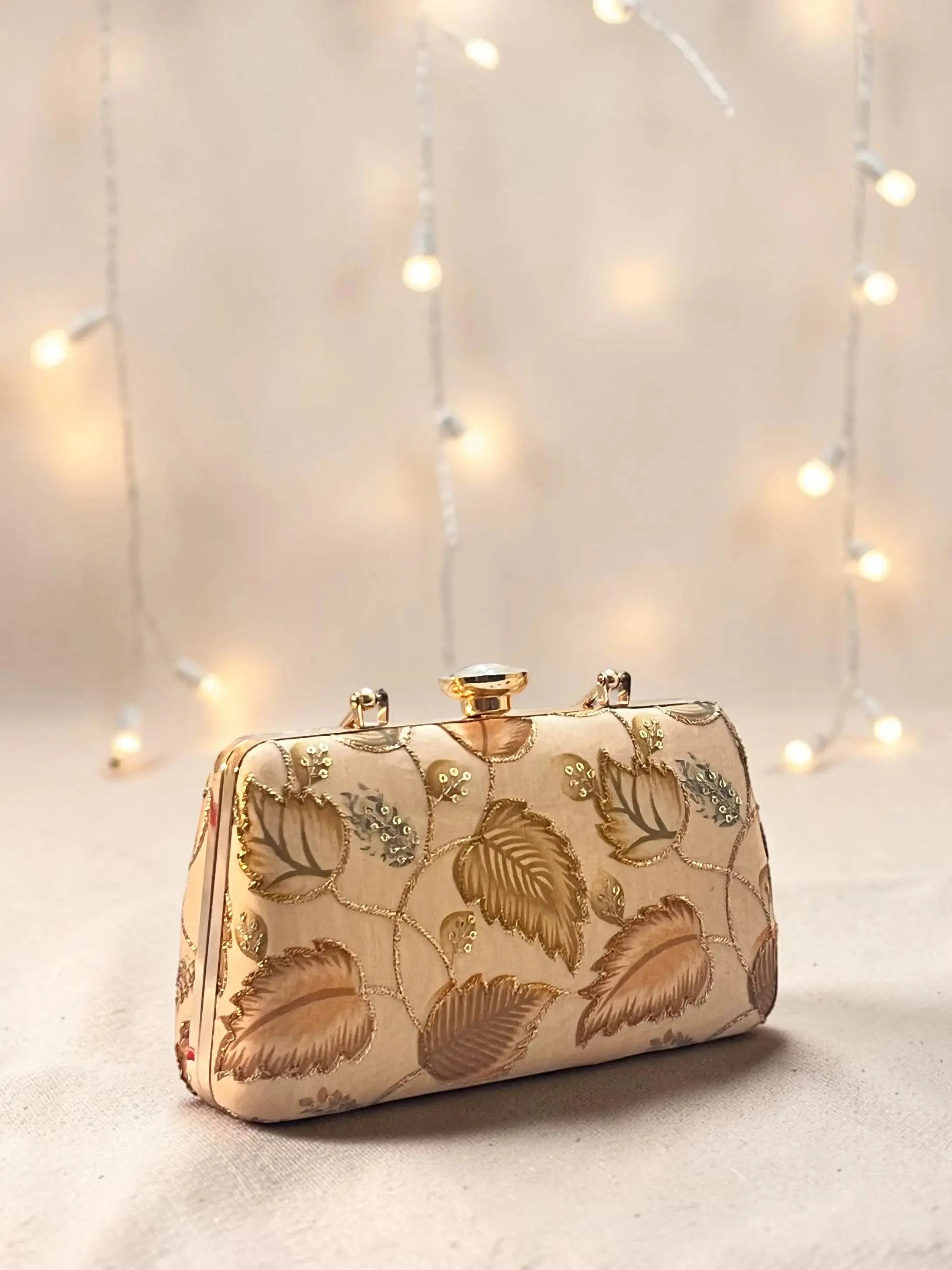 Aura Box Clutch - Set of 10 Wedding Favors YuvaStree