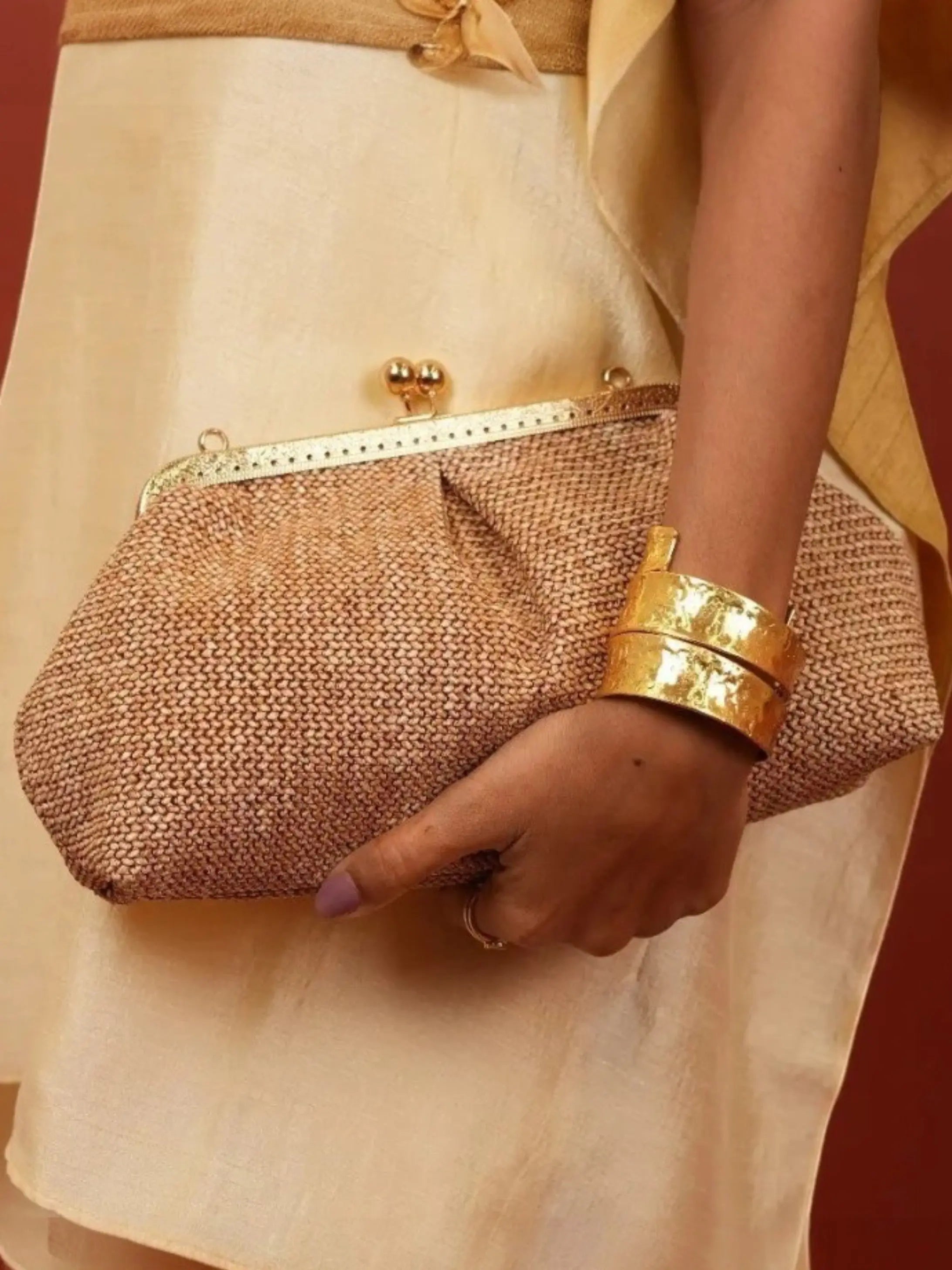 Aria Clutch - Tan YuvaStree
