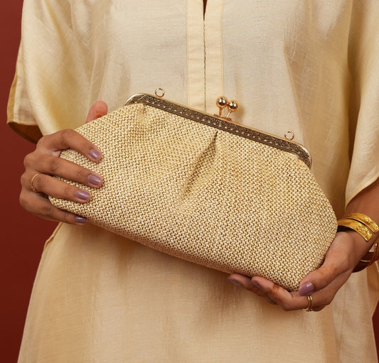 Aria Clutch - Beige