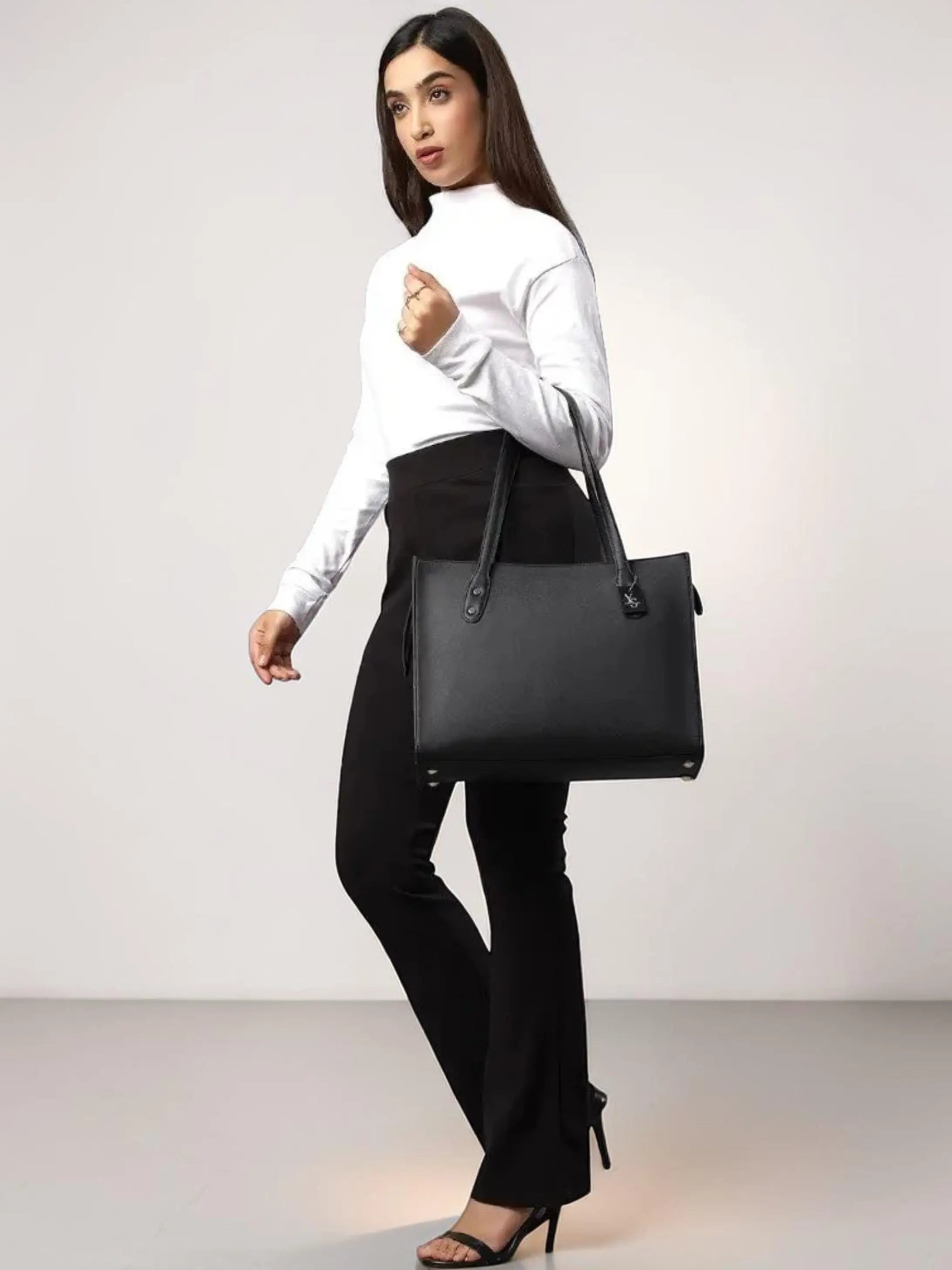 Elevate Tote Bag - Black YuvaStree