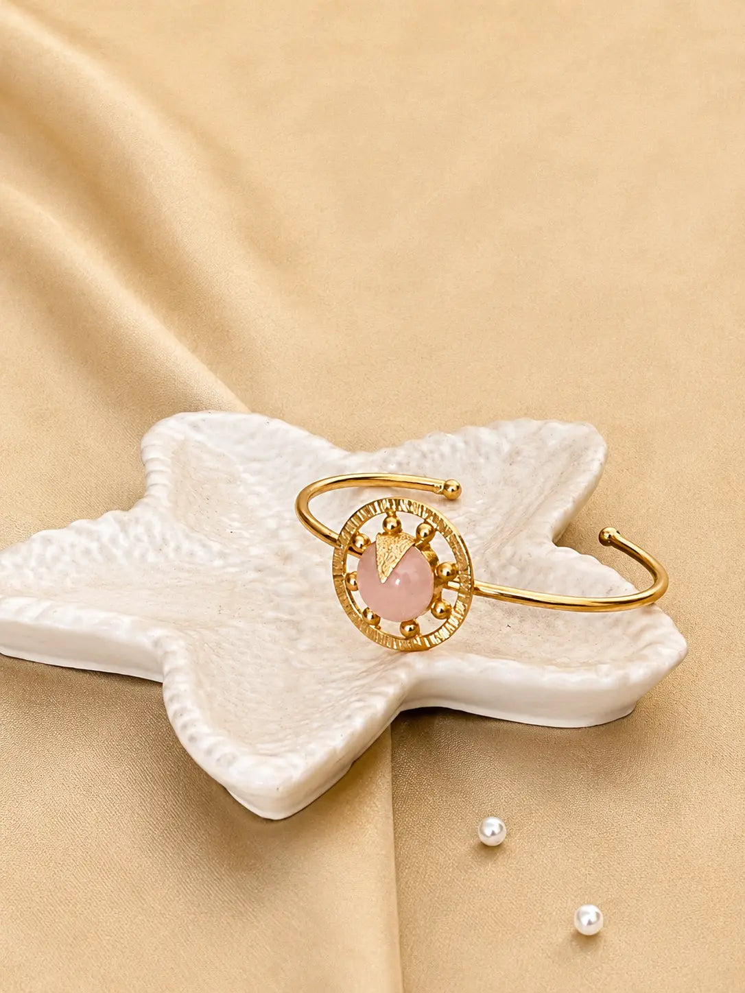 Round Pendant Bangle YuvaStree