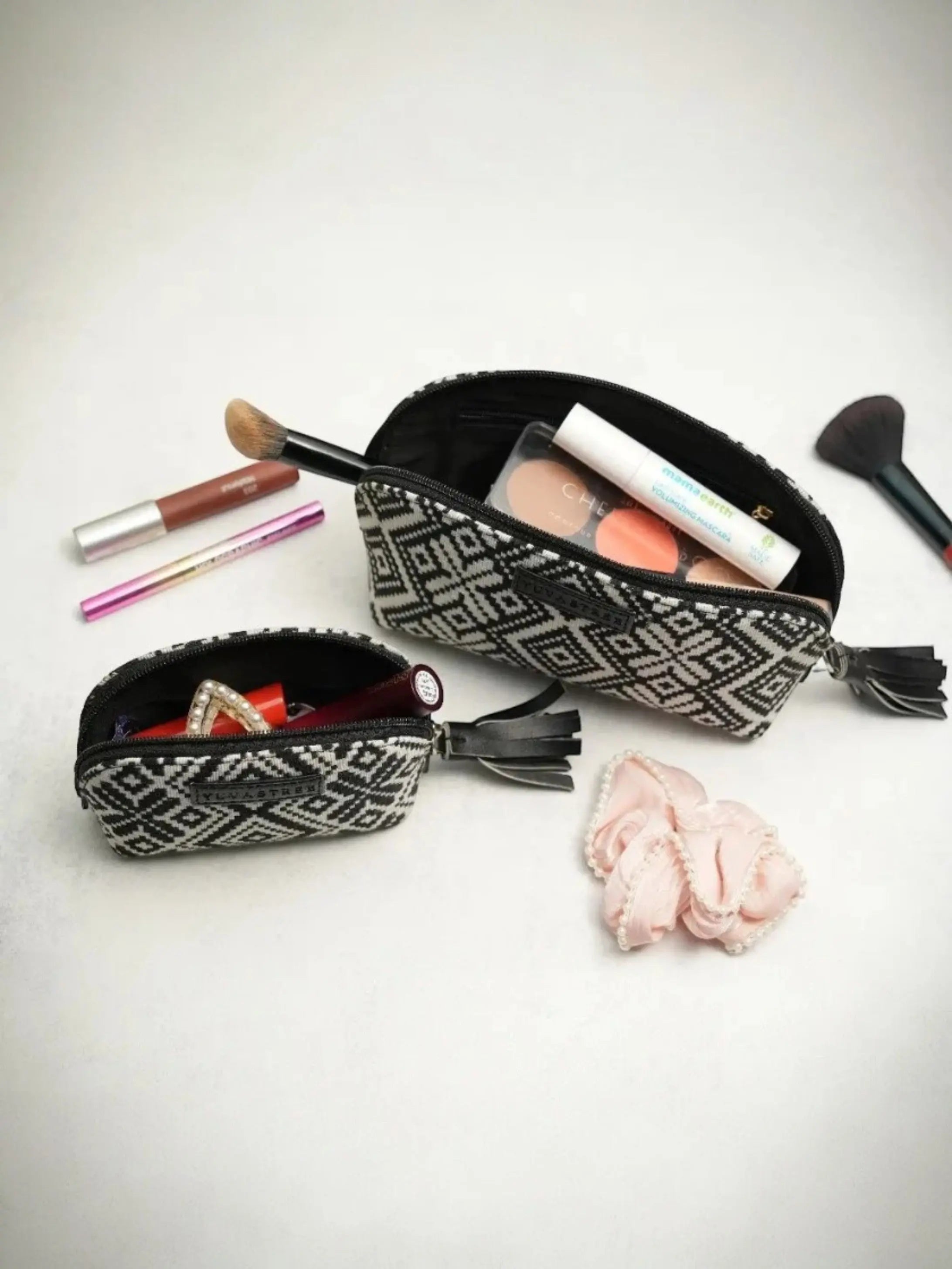 Essential Pouch Combo - Black Diamond YuvaStree