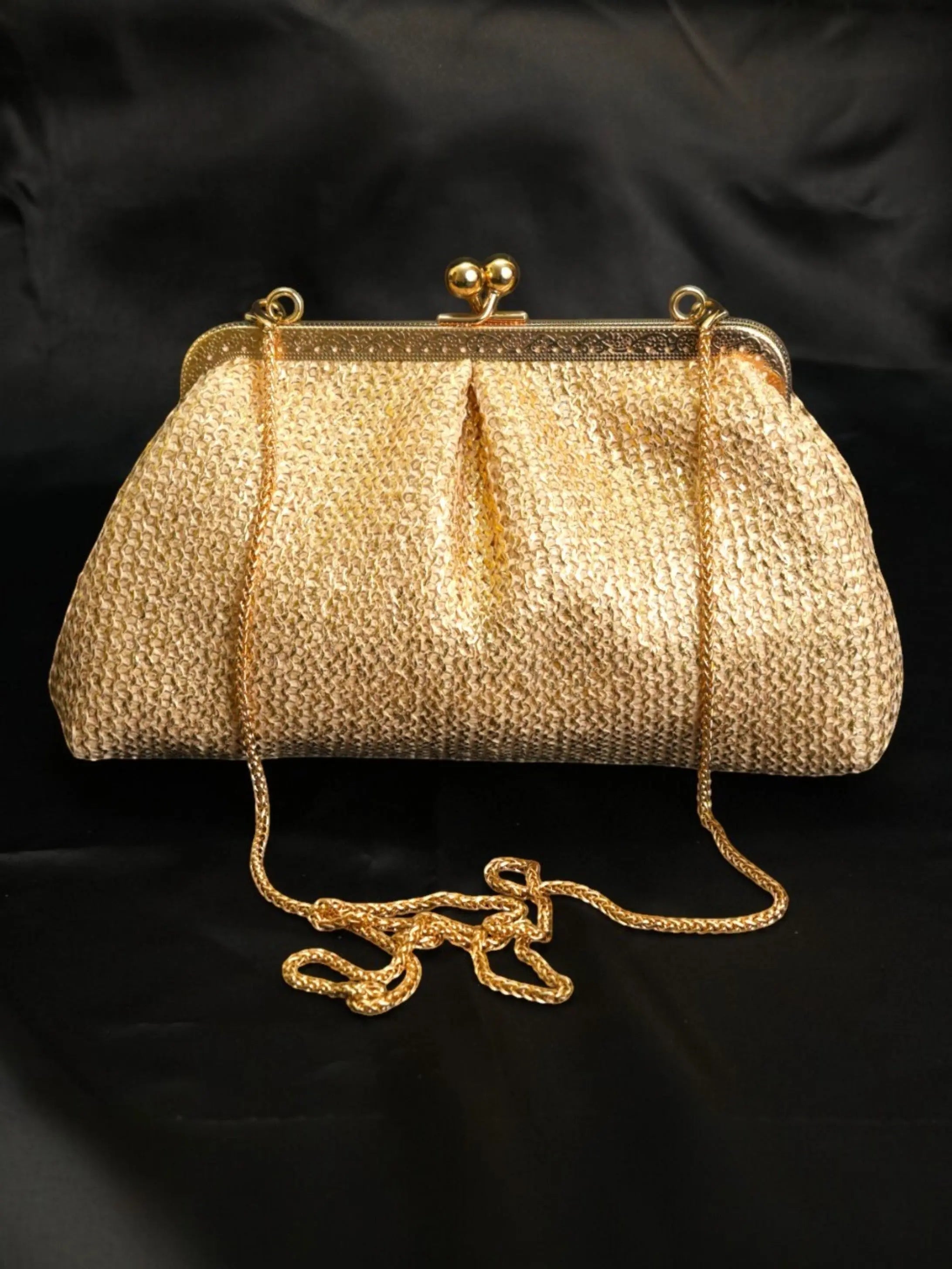Aria Clutch - Gold YuvaStree