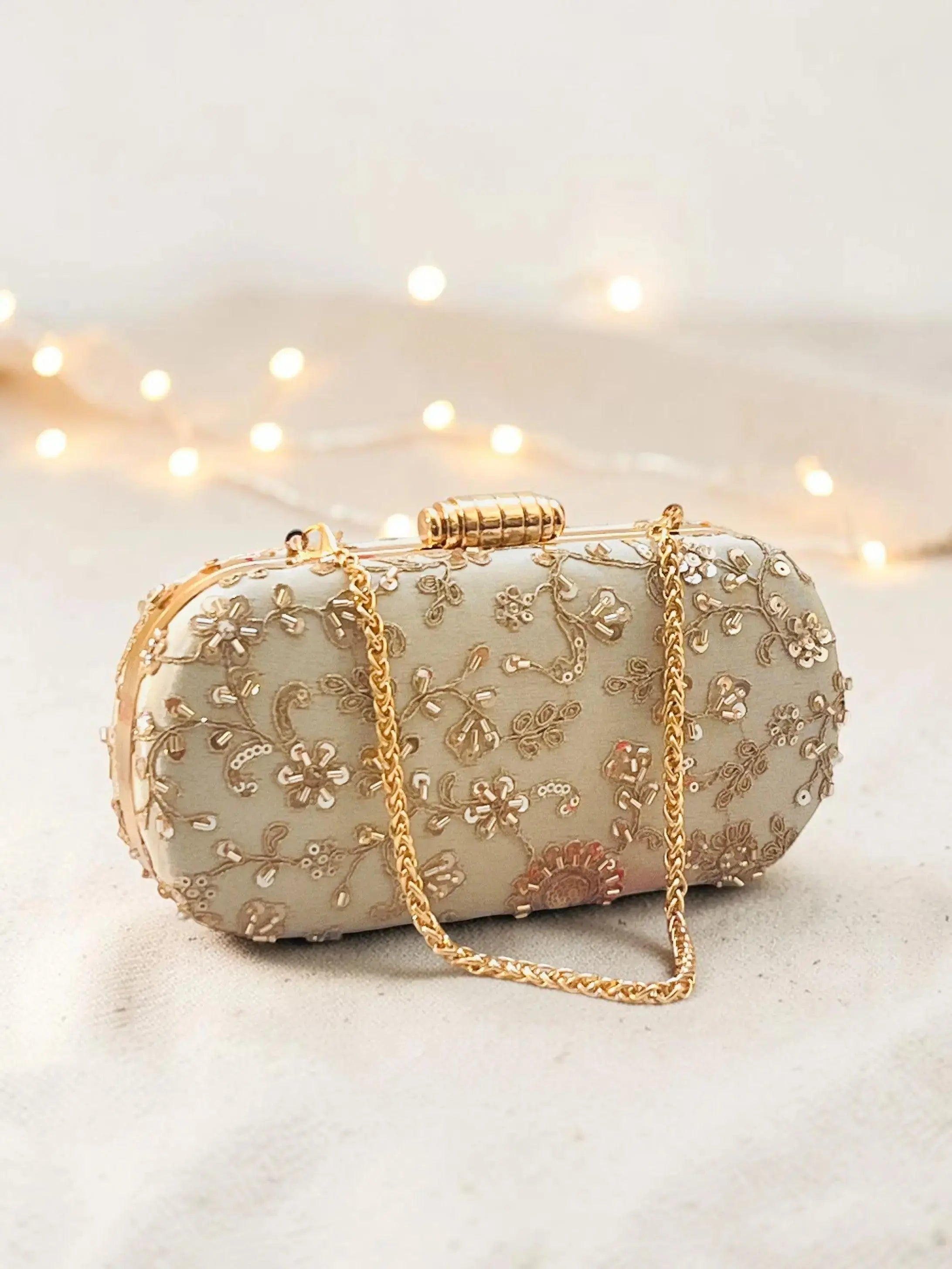 Noore Capsule Clutches - Set of 10 Wedding Favors YuvaStree