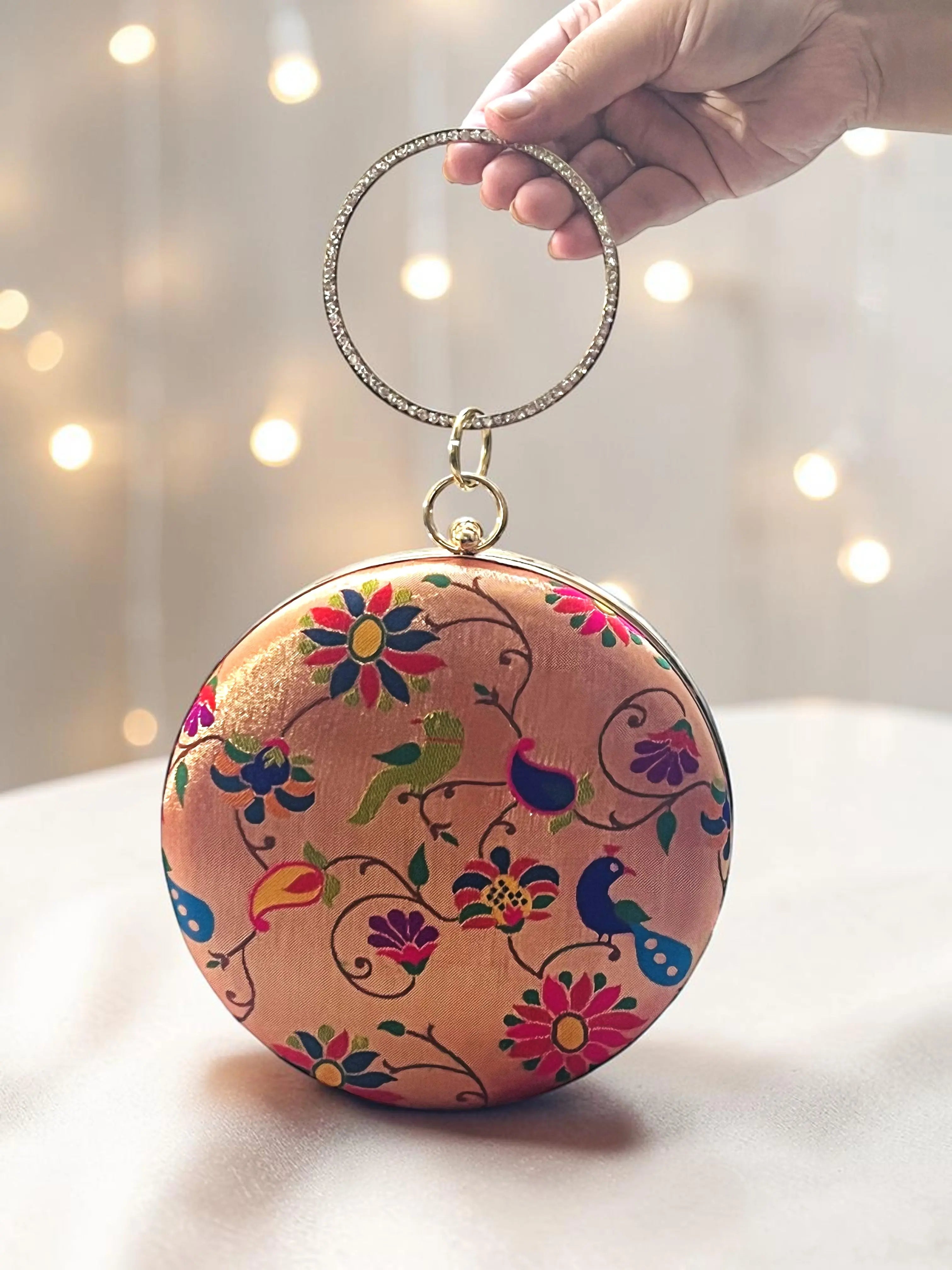 Meher Ring Clutch - Paithani Silk YuvaStree