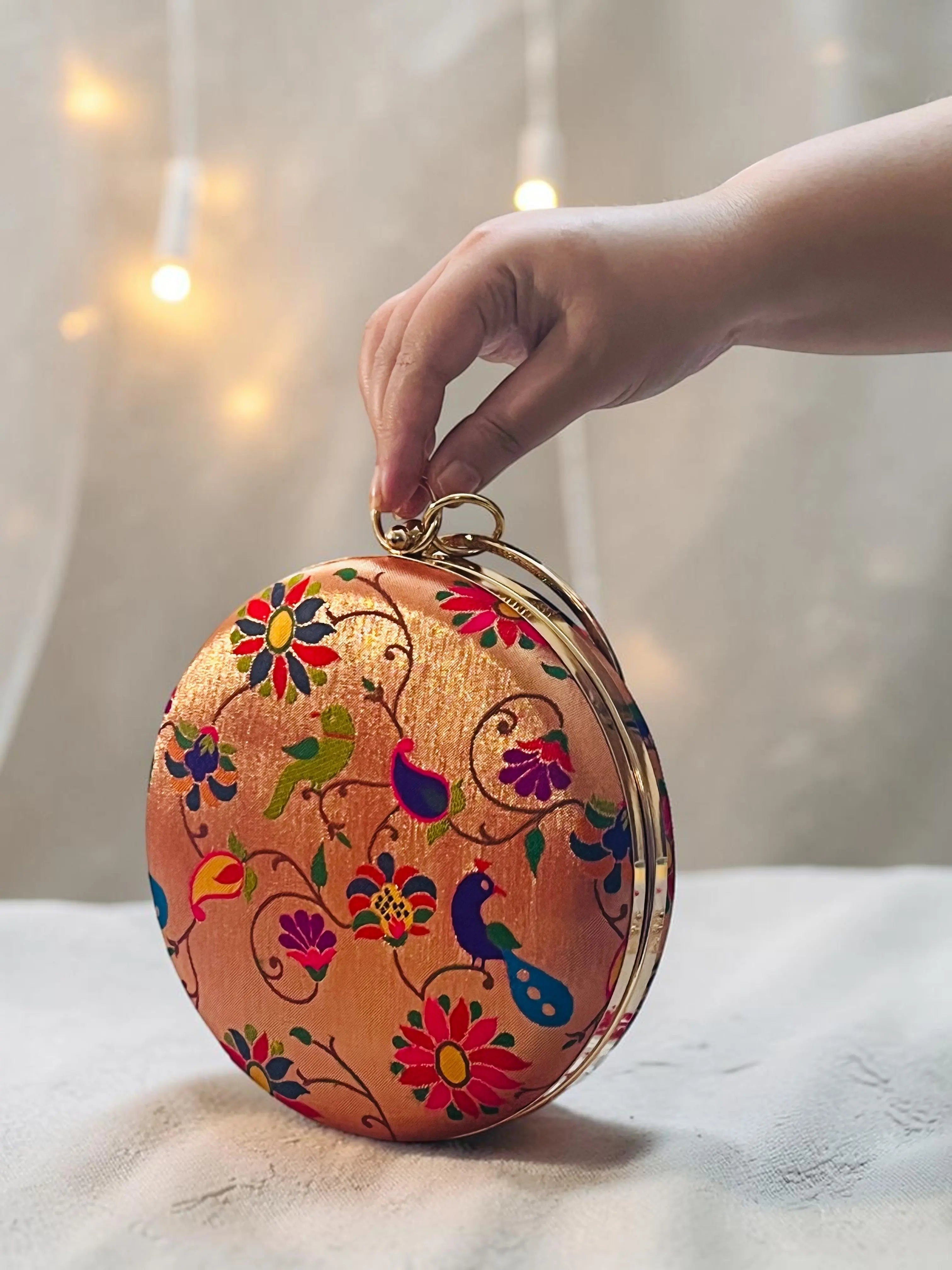 Meher Ring Clutch - Paithani Silk YuvaStree