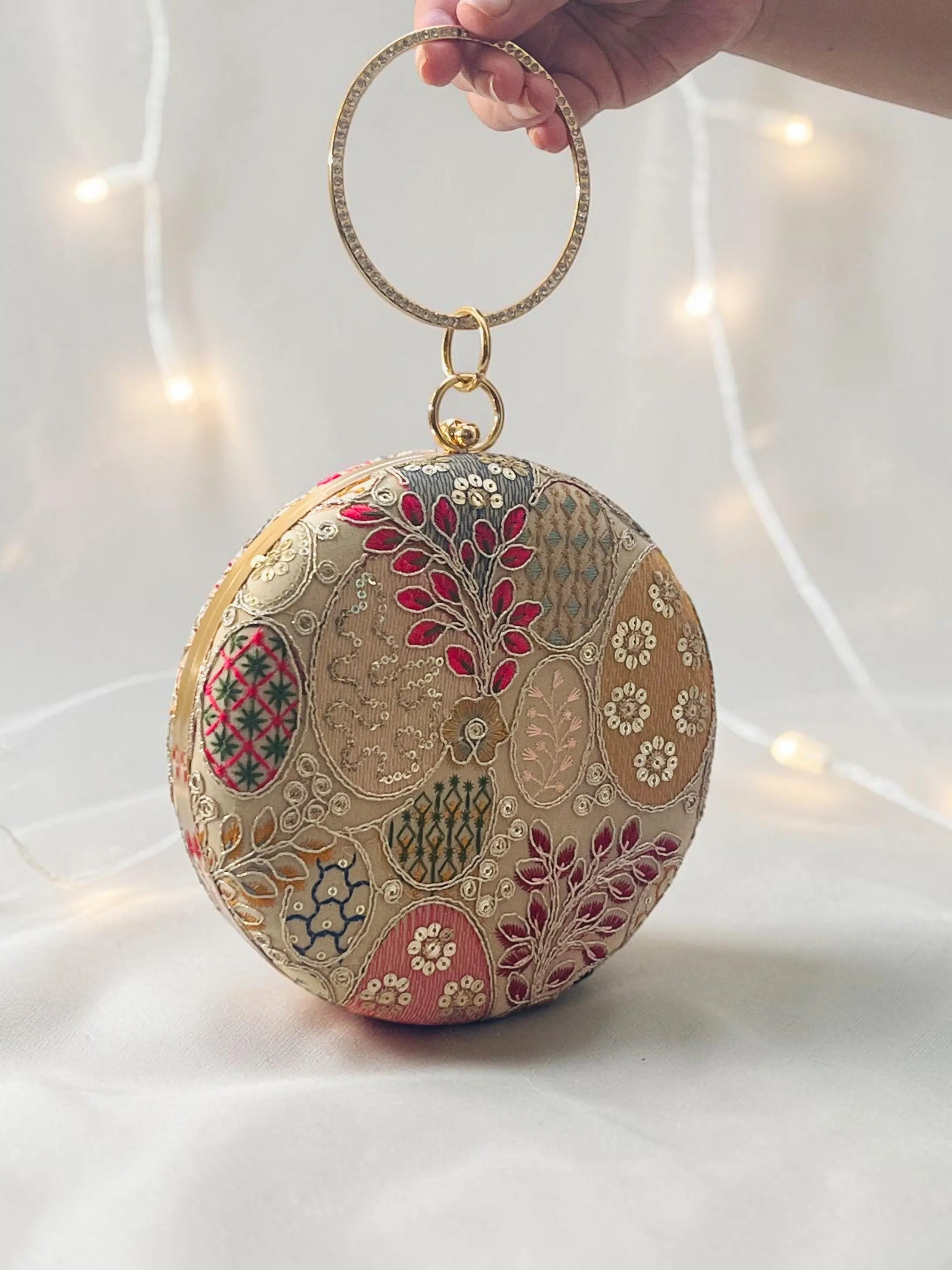 Meher Ring Clutch - Beige YuvaStree