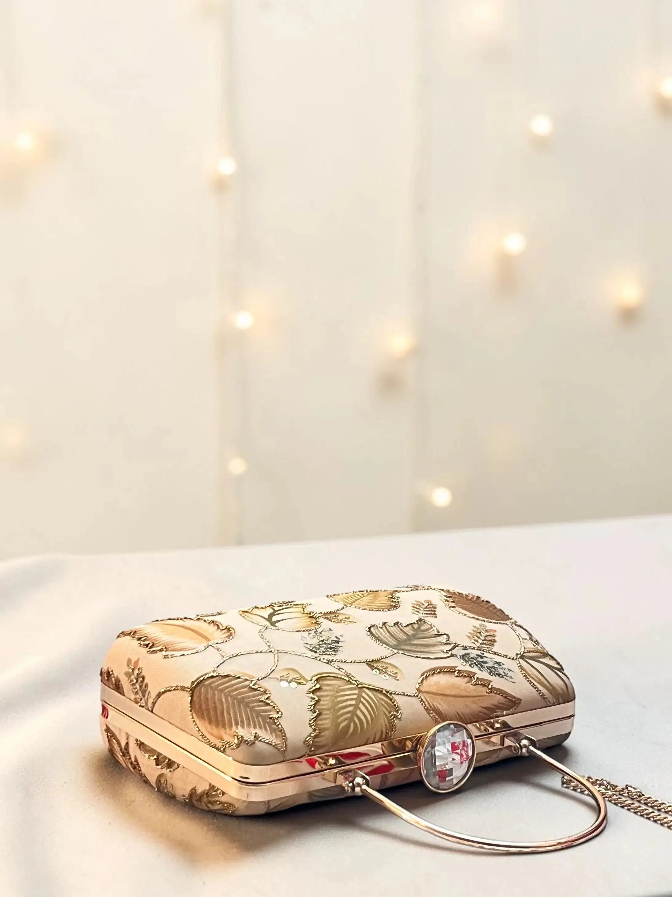 Aura Box Clutch - Set of 10 Wedding Favors YuvaStree
