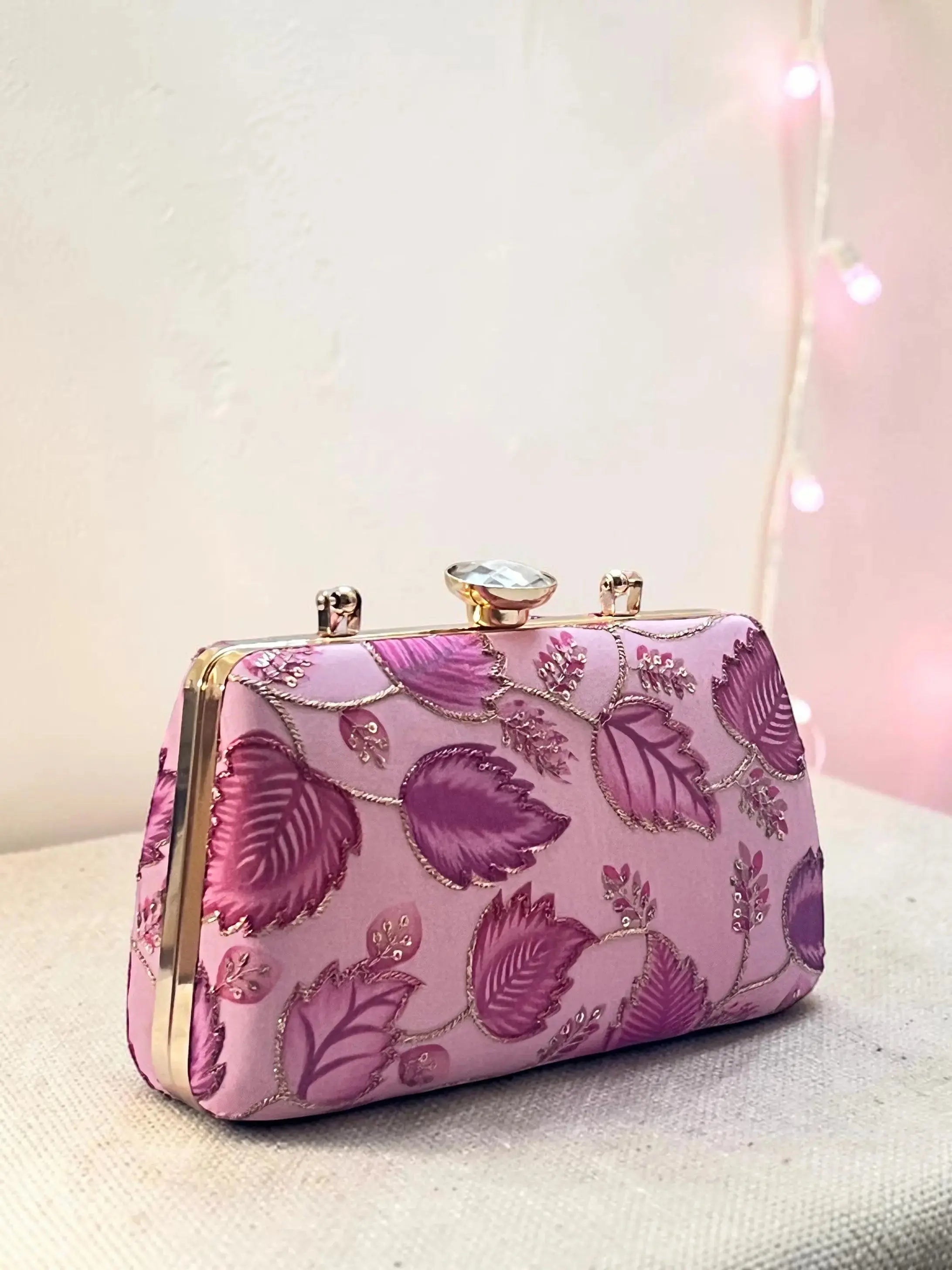 Aura Box Clutch - Set of 10 Wedding Favors YuvaStree