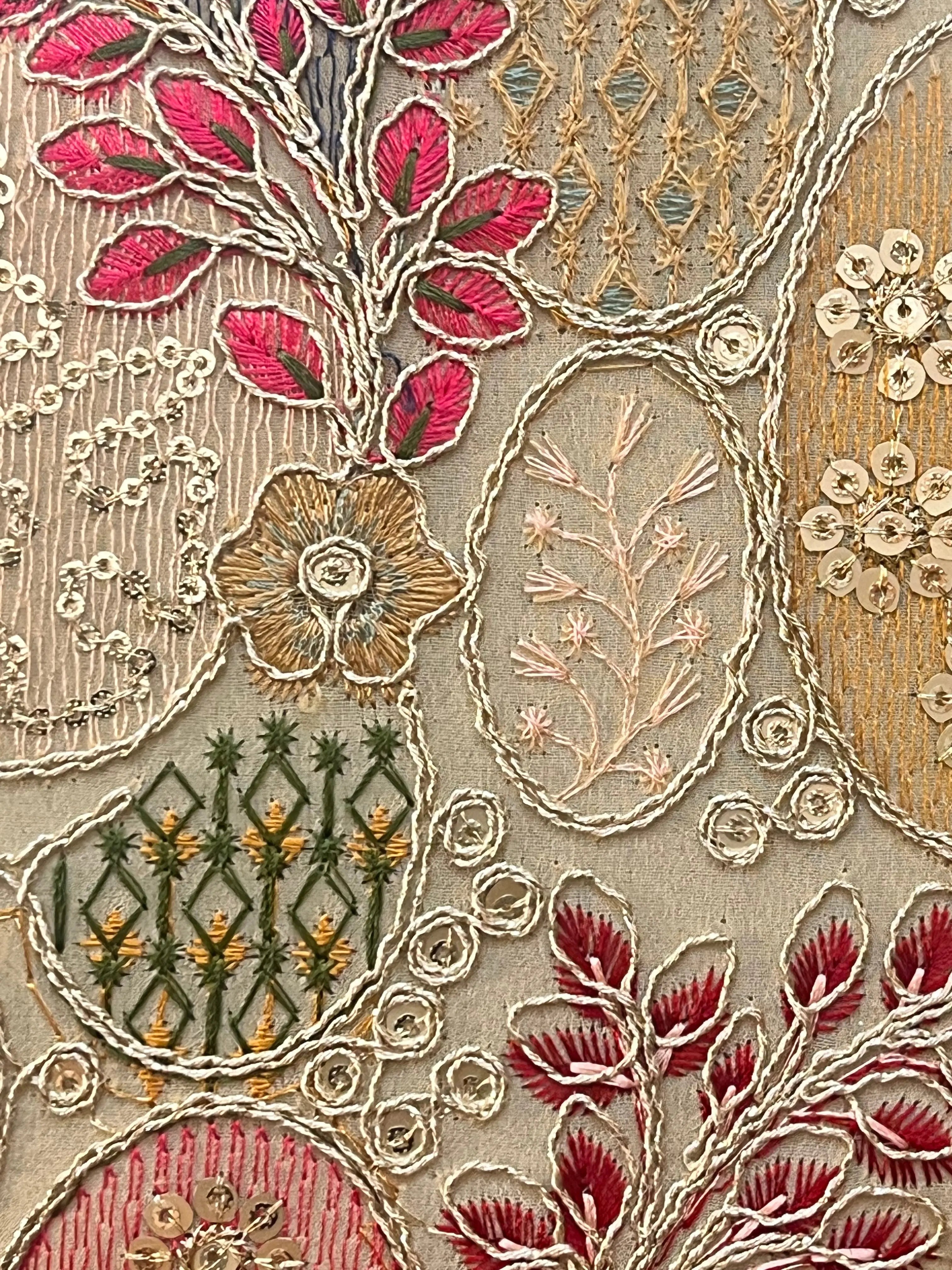 Meher Ring Clutch - Beige YuvaStree