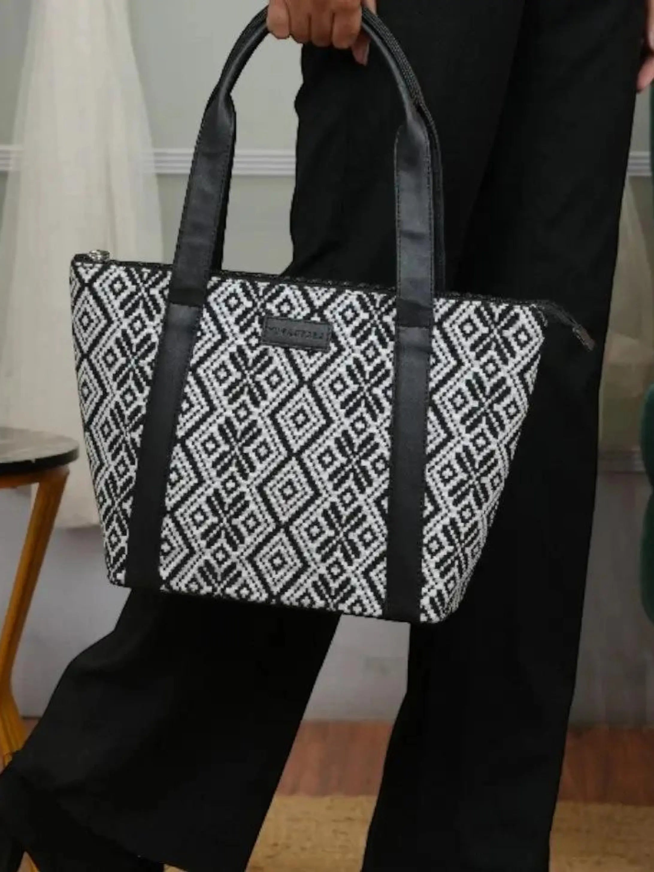 Lyra Tote – Black Diamond YuvaStree