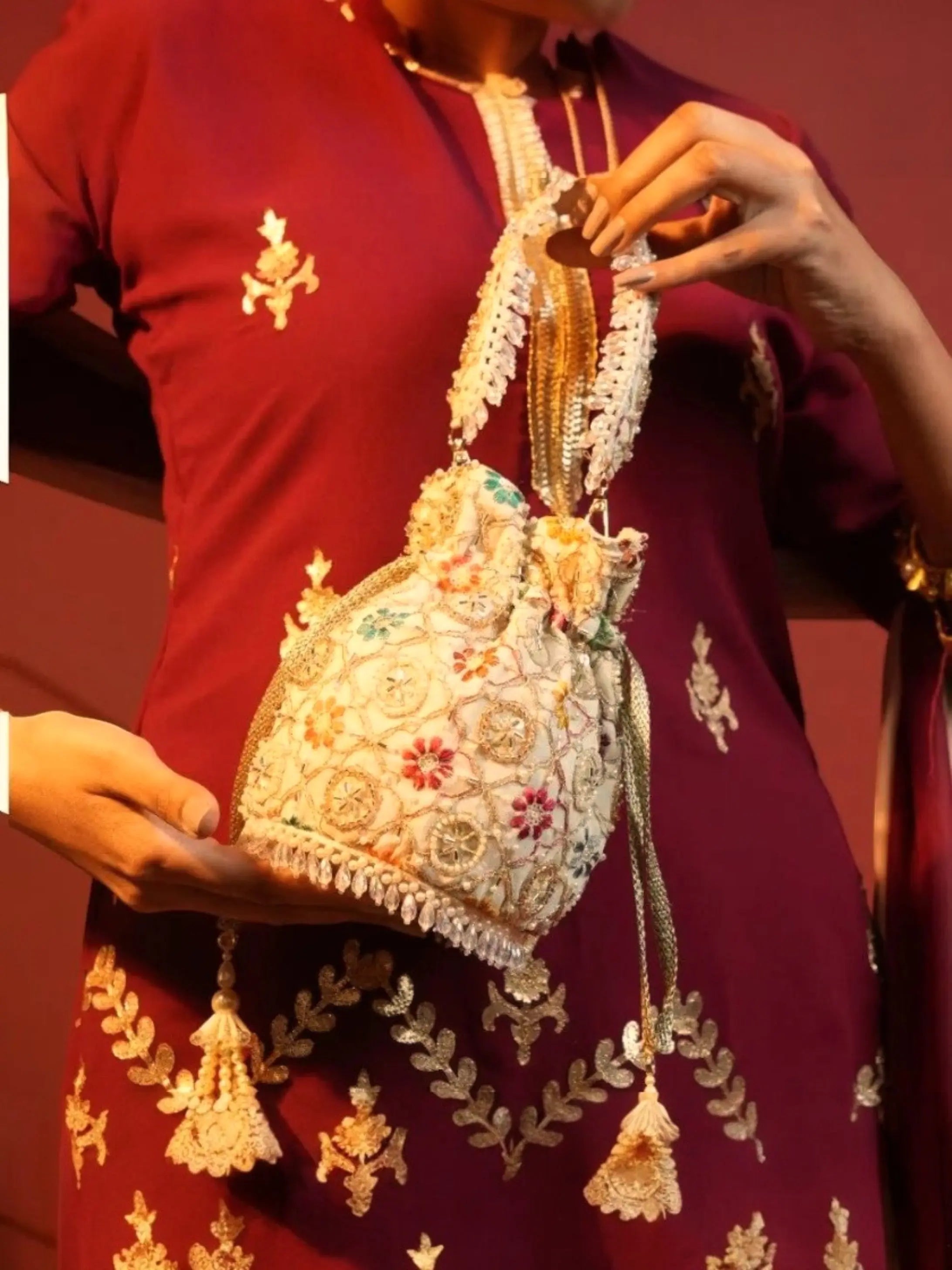 Avira Embroidered Pearl Potli YuvaStree