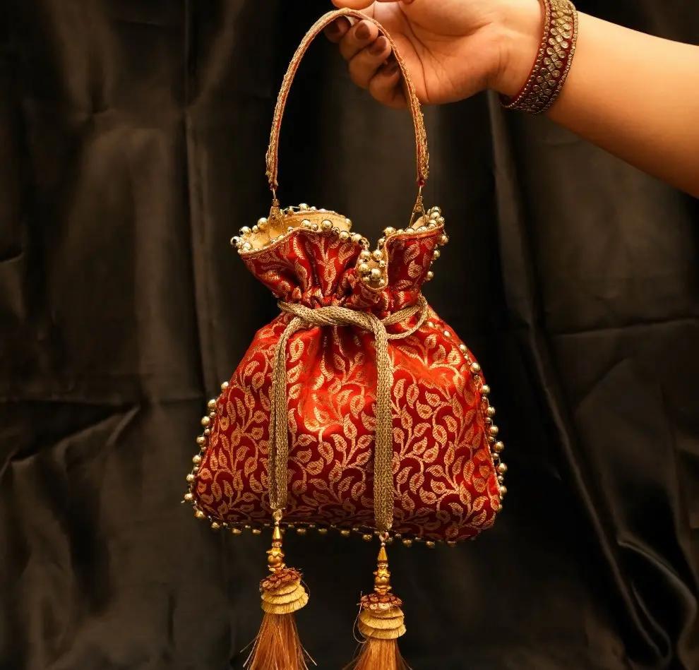 Anaira Potli – Ruby Gleam YuvaStree