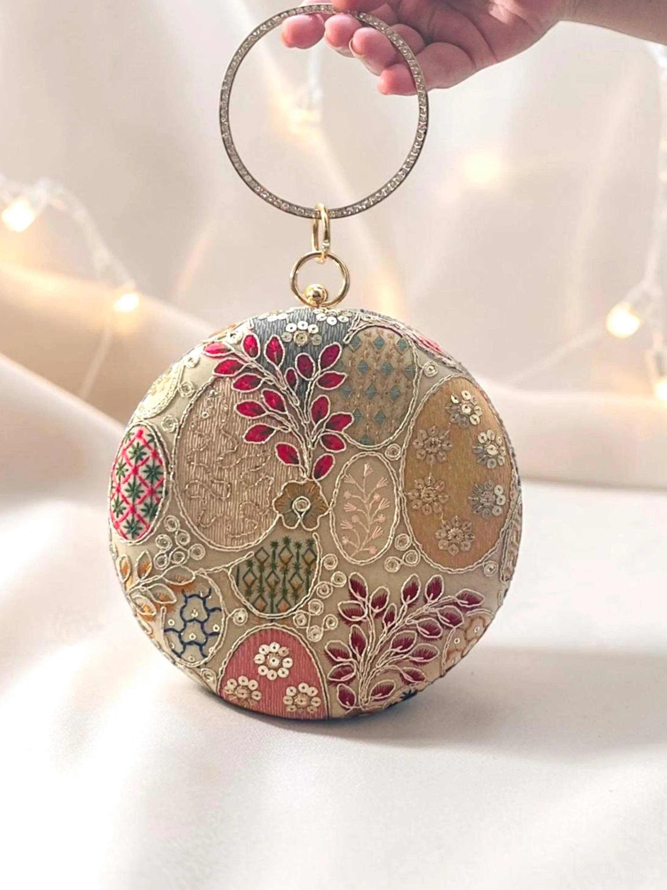 Meher Ring Clutch - Beige YuvaStree