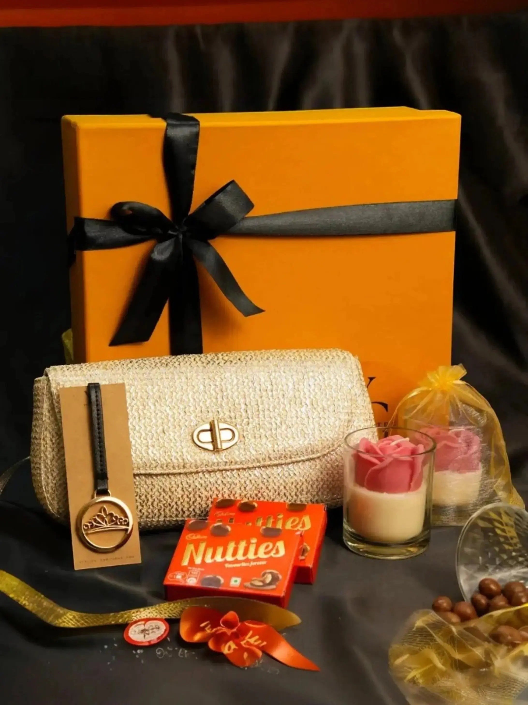 Festive Hamper - Elvina Clutch - Pearl Glow YuvaStree