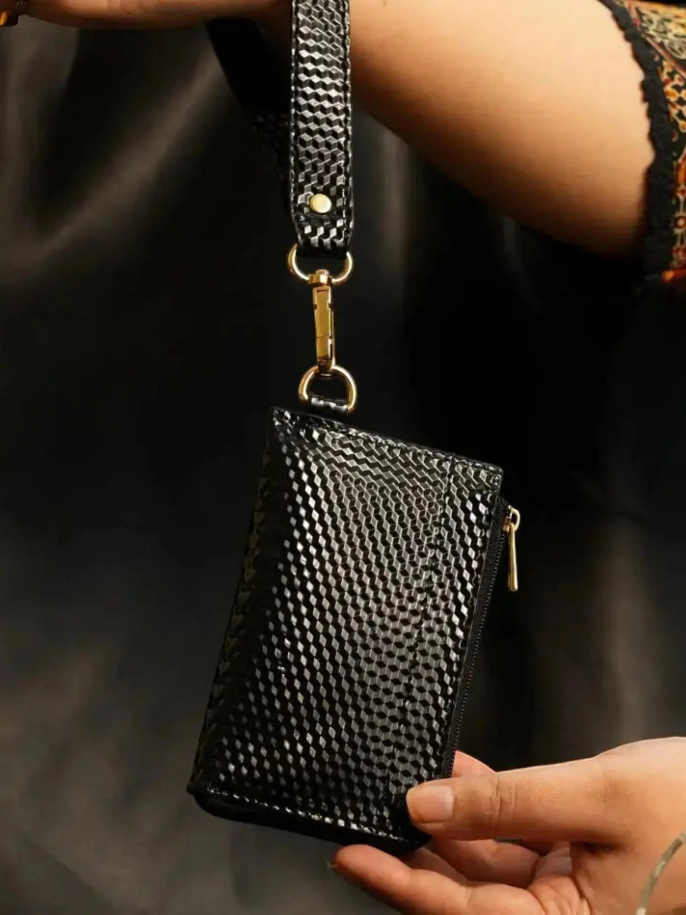 Festive Hamper - Wristlet Black YuvaStree