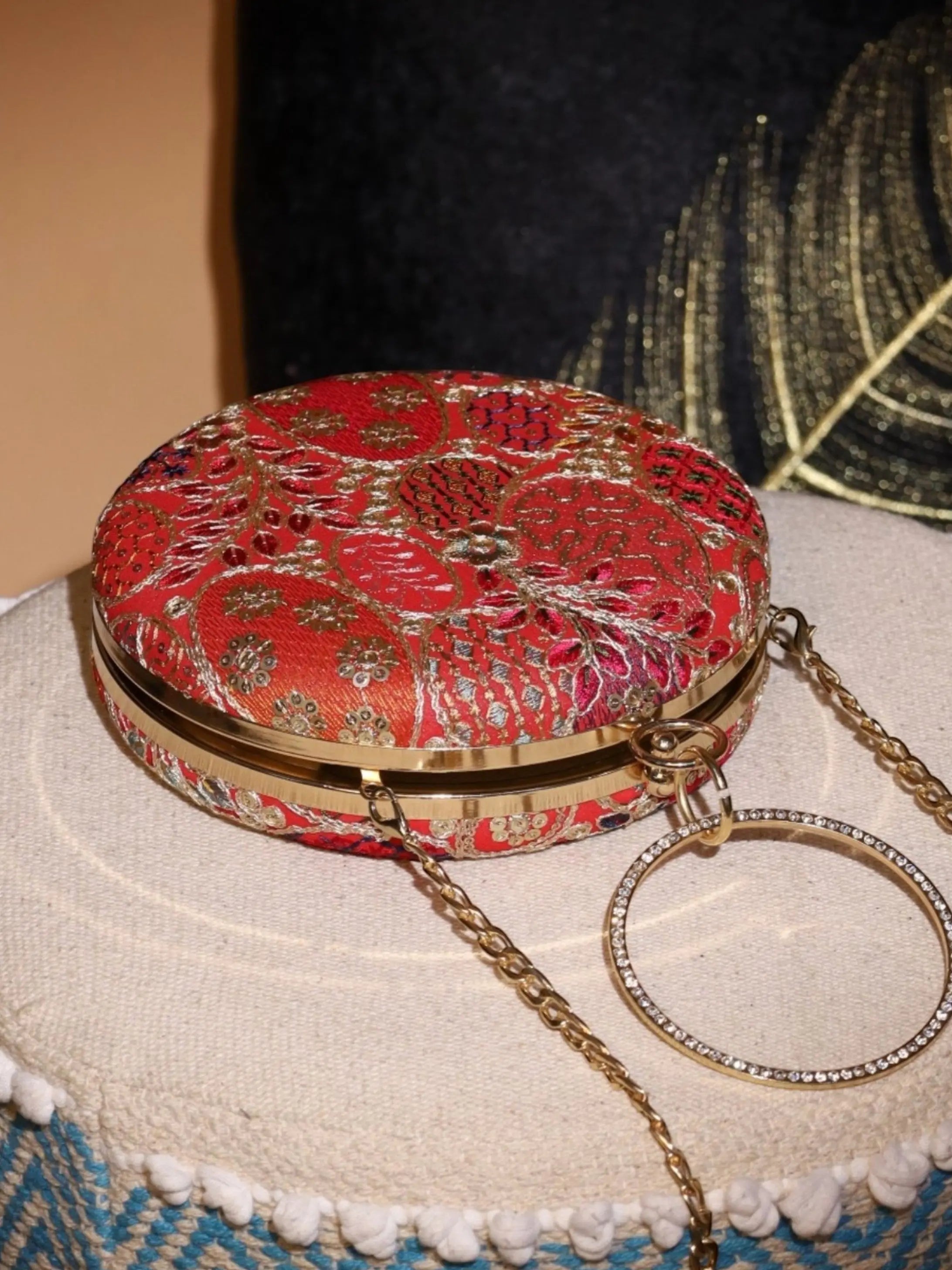 Meher Ring Clutch - Red YuvaStree